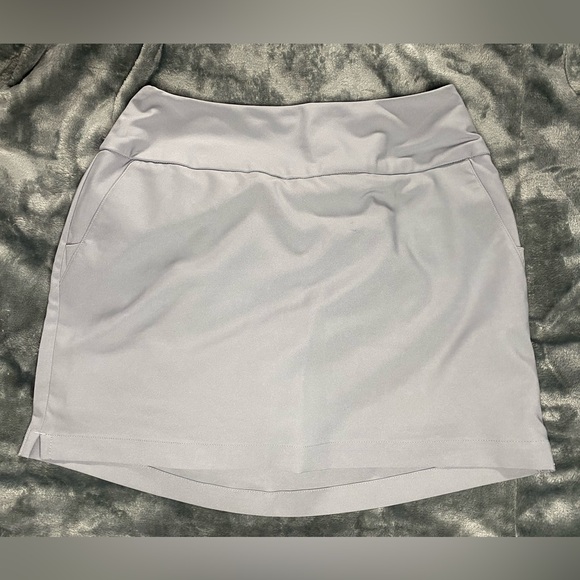 Adidas solid skort - Picture 1 of 6